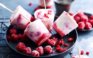 Raspberry ripple yoghurt pops