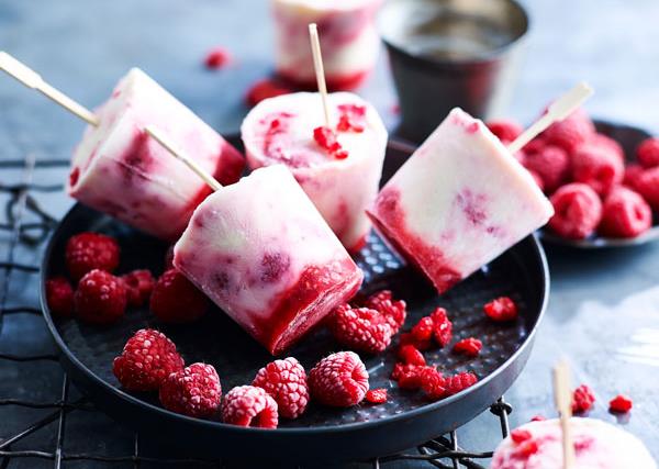 Raspberry ripple yoghurt pops