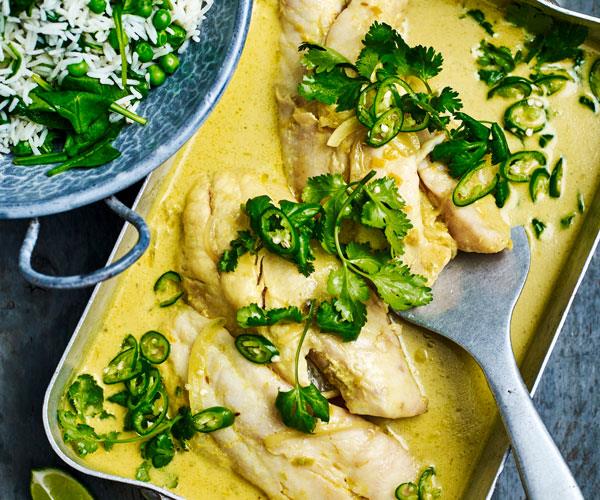 **[Turmeric fish curry with green rice](https://www.womensweeklyfood.com.au/recipes/fish-curry-with-green-rice-31599|target="_blank")**

The rich turmeric flavour plays deliciously with the freshness of lemongrass and ginger in this delicate fish curry.