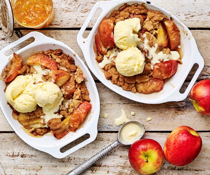 **[Apple and marmalade streusel puddings](https://www.womensweeklyfood.com.au/recipes/apple-and-marmalade-streusel-puddings-13835|target="_blank")**

Spoil the family with these tasty little puddings, served with lashings of custard or cream.