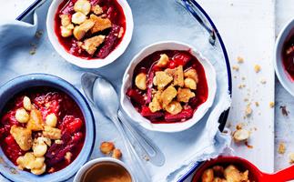 Spiced rhubarb and strawberry crumbles