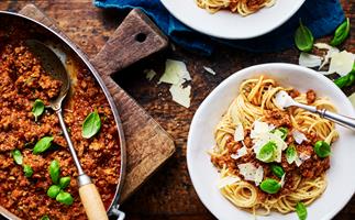 Easy slow-cooker bolognese sauce