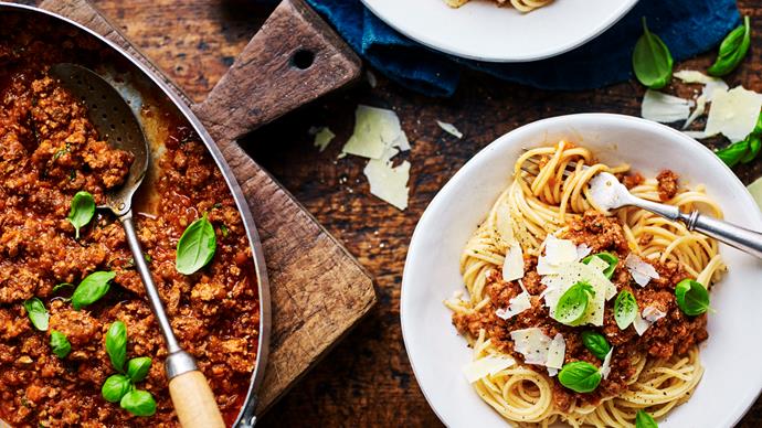 Easy slow-cooker bolognese sauce