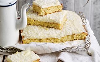 PINEAPPLE AND COCONUT Slice