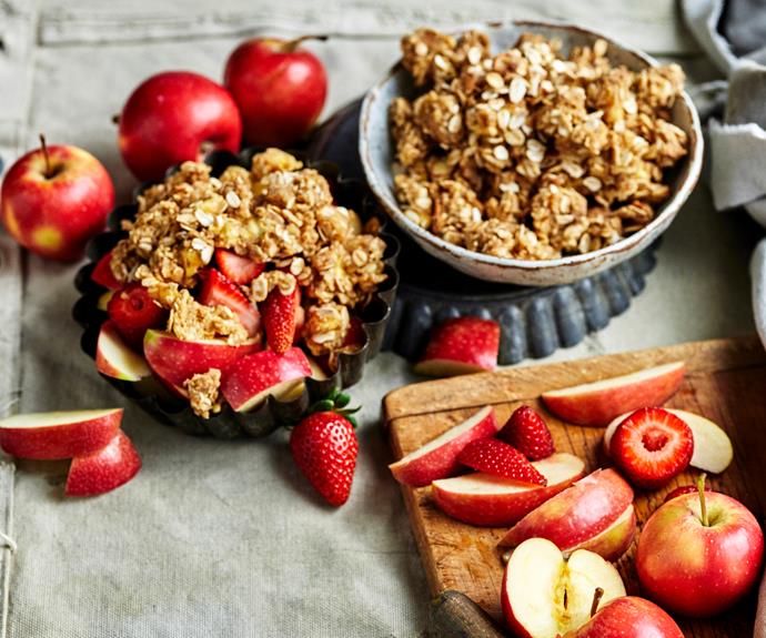 **[Apple strawberry crumble](https://www.womensweeklyfood.com.au/recipes/apple-strawberry-crumble-32641|target="_blank")**

Fill your kitchen with the smell of this fabulous dessert that's quick and easy to prepare. With fresh apples, strawberries and your choice of topping