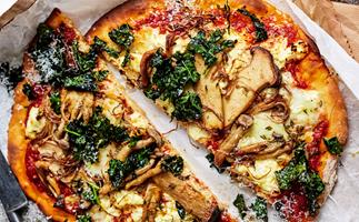 No-knead pizza with mushroom and crispy cavolo nero
