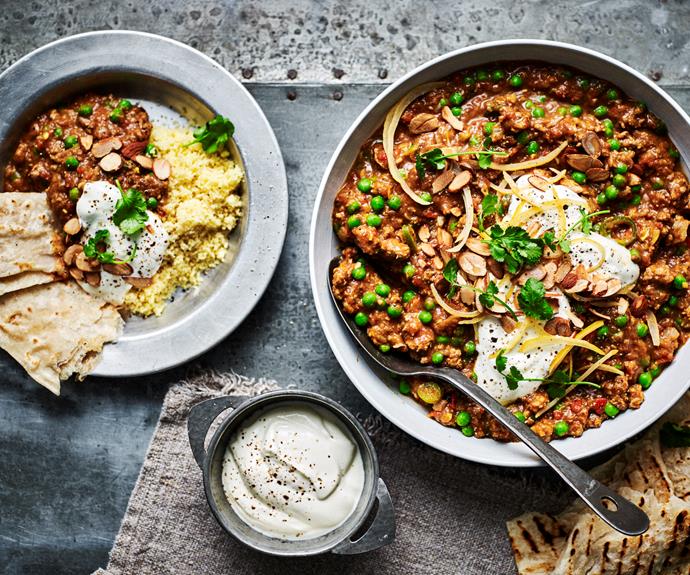 **[Slow cooker lamb keema](https://www.womensweeklyfood.com.au/recipes/lamb-keema-slow-cooker-33019|target="_blank")**

This traditional curry made with lamb mince and peas is made in your slow cooker for extra ease. Full of flavourful spices and preserved lemon.