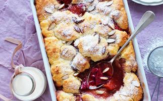 QUINCE AND RHUBARB Cobbler