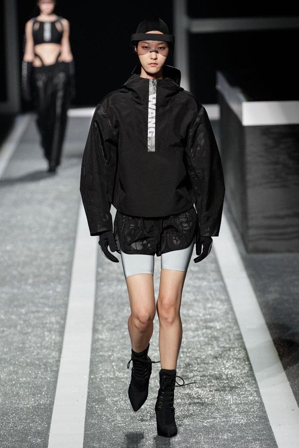 See the Alexander Wang X HM fashion show in New York City | ELLE Australia
