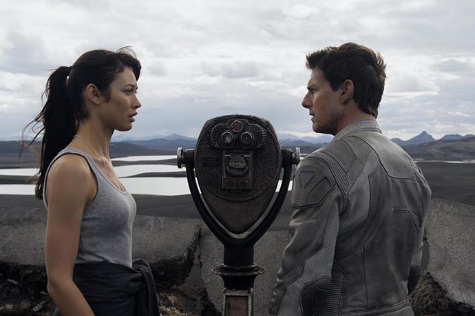 <strong><em>Oblivion</em></strong><br> <strong>People:</strong> Olga Kurylenko (33) and Tom Cruise (50)<br> <strong>Age gap:</strong> 17 years