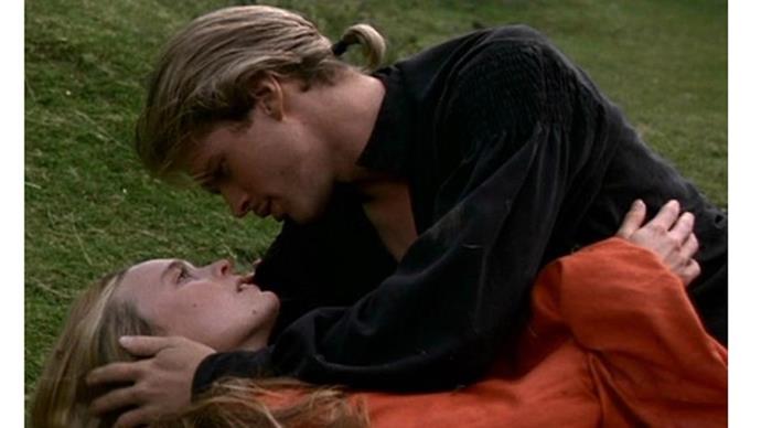 <strong>11. THE PRINCESS BRIDE (1987)</strong> <br><br> King of Hollywood Romance Rob Reiner really outdid himself with his fairytale fantasy The Princess Bride, which skyrocketed Robin Wright's film career and made countless adolescent teenagers fall in love with Cary Elwes (where is he now?!).