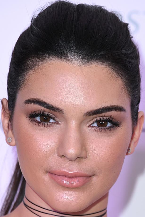 Kendall shows us all why she's the face (and brows!) of Estée Lauder at the Kendall + Kylie Collection launch at Nordstrom.