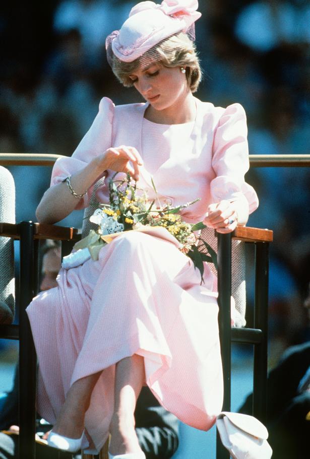 Diana, Princess Of Wales', Most Iconic Fashion Moments | ELLE Australia