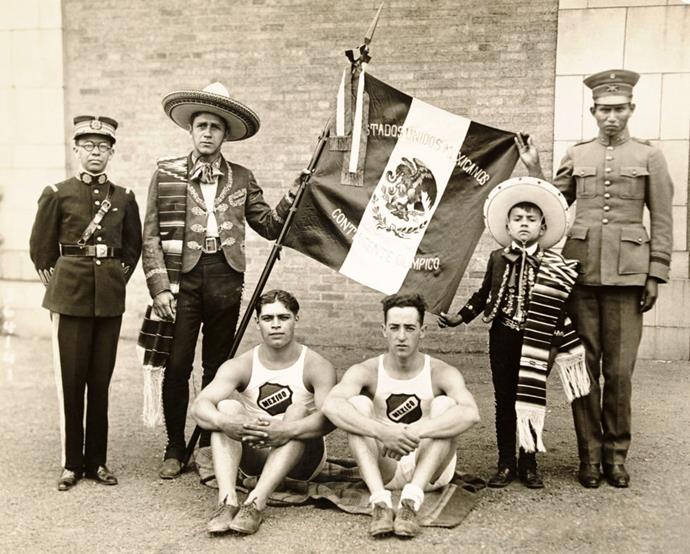 <p> <strong>1924</strong><p> <p> Mexican athletes before boarding a ship to the Olympic games in Paris.