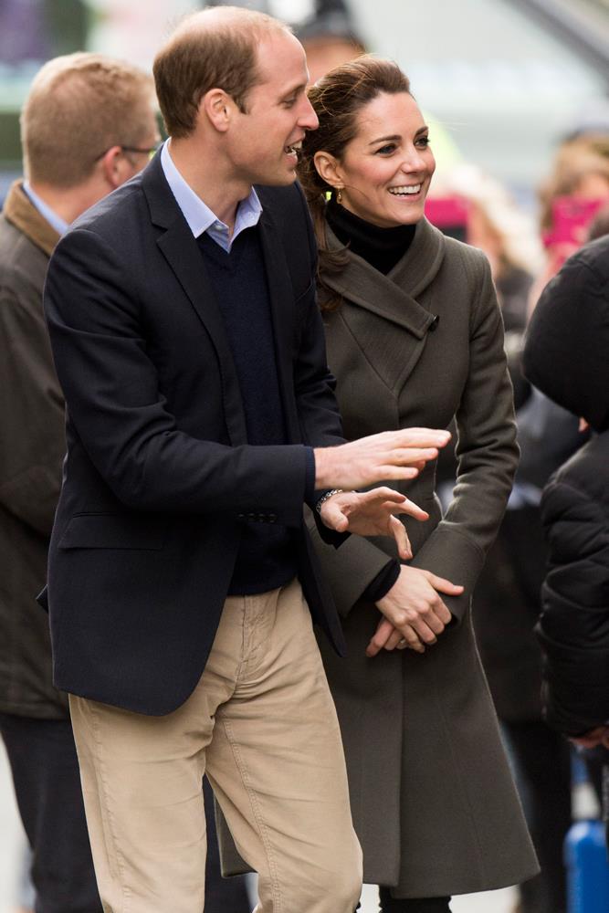 <strong>Prince William and Kate Middleton </strong><br> Kate and Wills famously got to know each other at St Andrews University in Scotland, however it's been rumoured Kate first met the prince through friends of his and Harry's, before university. Nonetheless, "I went bright red and scuttled off, feeling very shy," Kate has said of their first meeting.