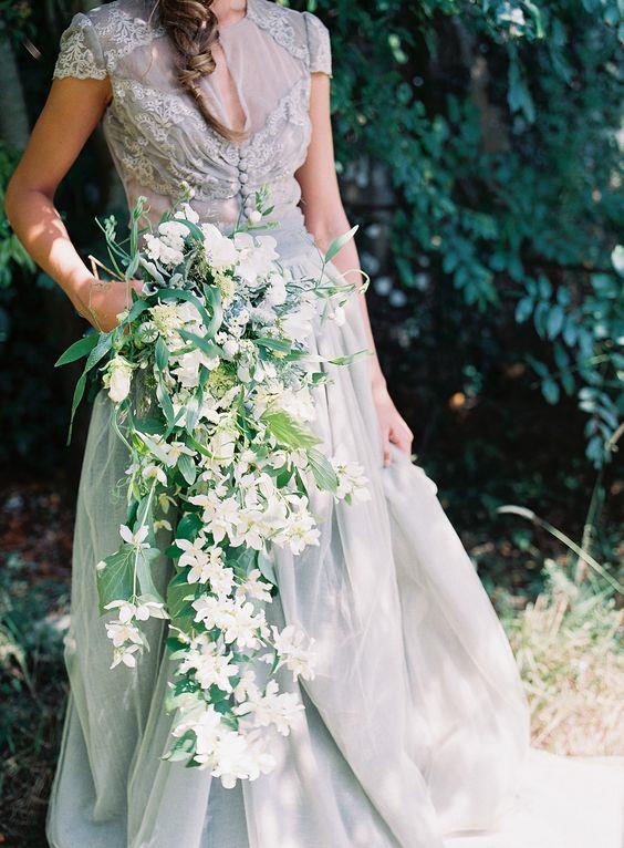 <p> <em>Cascading</em><p> <p> When most people think of cascading bouquets, their mind drifts to bad '80s decor (or else Kate Middleton's sweet little cascade at her 2011 wedding), but this wild waterfall style is making a chic comeback. If you're planning on going with the flow, choose flowers with natural movement and flexibility like amaranths and seeded eucalyptus.<p> <p> Image via <a href="https://au.pinterest.com/pin/409686897337297493/">Pinterest</a>.