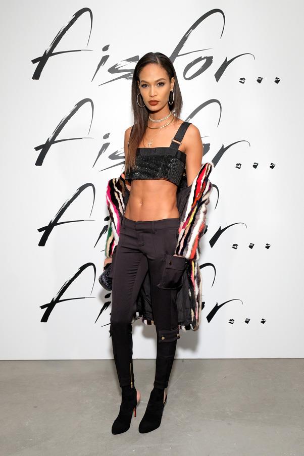 <strong><p>FENDI</strong> <BR><BR> Joan Smalls