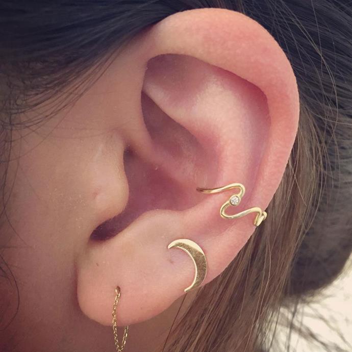 **CONCH PIERCING**<br><br>

A [conch piercing](https://www.elle.com.au/beauty/conch-ear-piercing-21192|target="_blank") goes through the cartilage that forms the back of the ear.<br><br> 

**Healing time:** 6 to 12 months.<br><br>

*Image via [@jcolbysmith](https://www.instagram.com/p/BN0PvdRB309/|target="_blank"|rel="nofollow")*