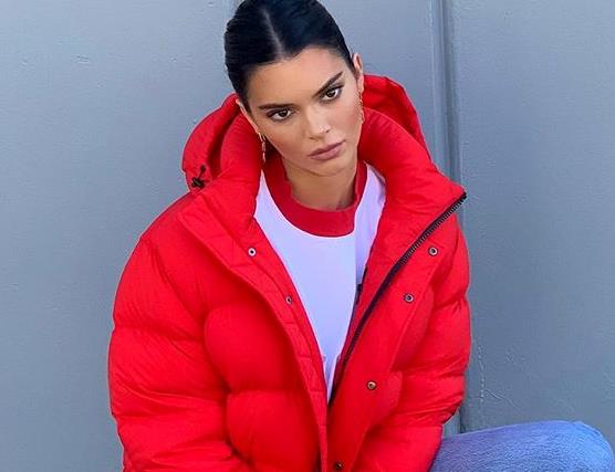 Kendall Jenner Just Brought The 2000s Back For Drake's Birthday Party