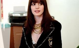 Anne Hathaway In Devil Wears Prada
