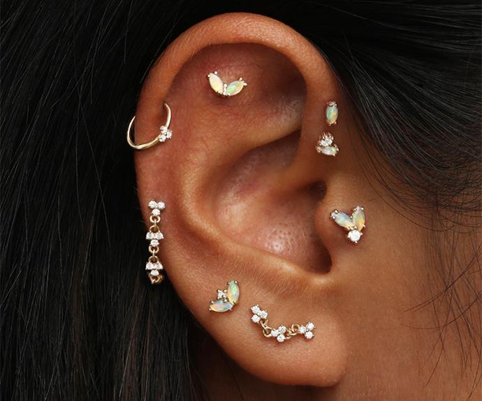 Ear piercing guide