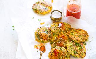 Broccoli and haloumi fritters