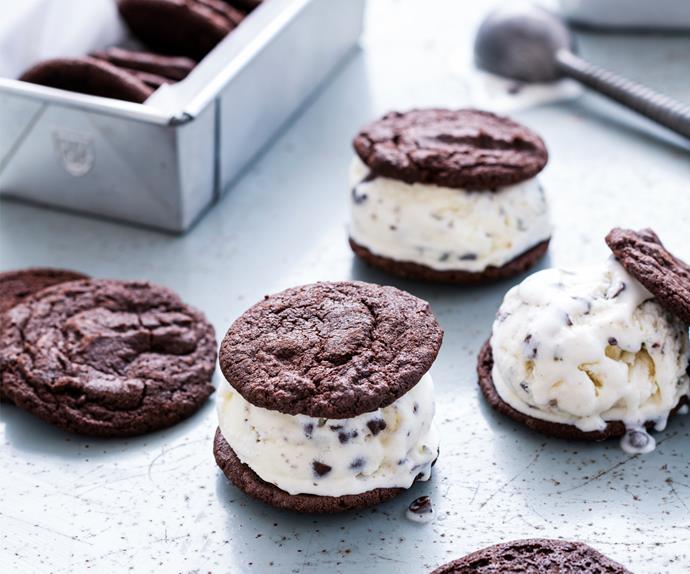 Chocolate chip and mint ice cream with dark-chocolate cookies