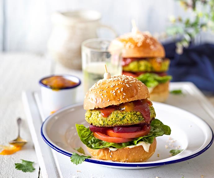 Spicy tikka courgette burgers