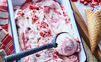 Strawberry & white chocolate ice cream