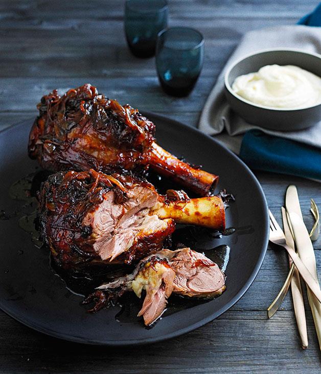 **[Veal shanks with caramelised onion, Pedro Ximénez and creamed parsnips](http://www.gourmettraveller.com.au/recipes/browse-all/veal-shanks-with-caramelised-onion-pedro-ximenez-and-creamed-parsnips-11036|target="_blank")**