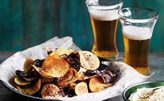 Homemade chips with India pale ale