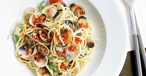 Spaghetti Vongole Recipe Gourmet Traveller