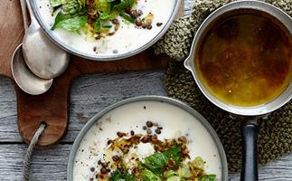 Lemon-yoghurt soup with lentils, brown rice and herbs
