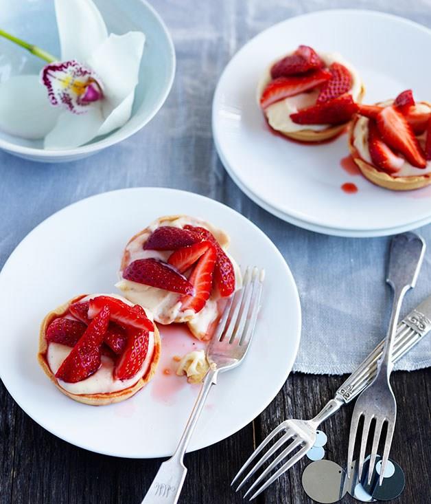 **Goat's curd tartlets with strawberries**
