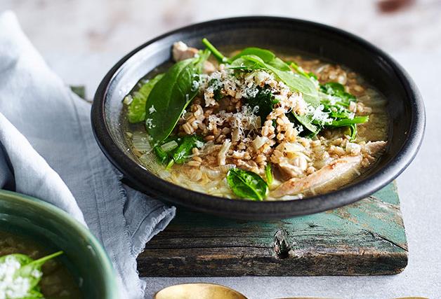 Chicken with spelt and spinach