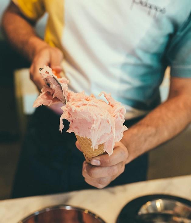**TASTE: Pidapipó gelato in Windsor**
Our love of gelato isn't exclusive to the warmer months. The new outpost of Carlton's Pidapipó Gelateria has [opened down the Windsor end of Chapel Street](http://www.gourmettraveller.com.au/restaurants/restaurant-news-features/2016/4/pidapipo-gelato-to-open-in-windsor/), bringing with it new flavours, a range of cakes, and the option of filling your cone with warm Nutella before gelato is scooped on top. New flavours include a silky dairy-free avocado and lime sorbetto, a salted-caramel gelato with white chocolate and peanut butter ganache, and a particularly fetching saffron risotto gelato.

_Pidapipó Windsor, 85 Chapel St, Windsor, Vic, _ [pidapipo.com.au](file:///C:/Users/ASaaib/Desktop/pidapipo.com.au)