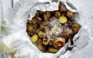 Baby potatoes with butter, mint and pancetta