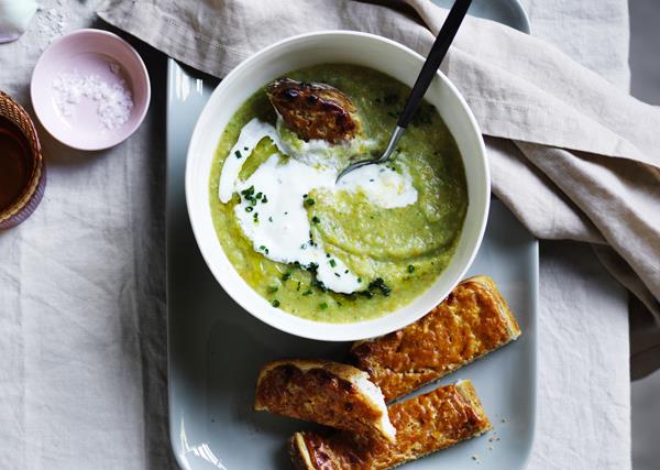Broccoli soup and cheesy toast
