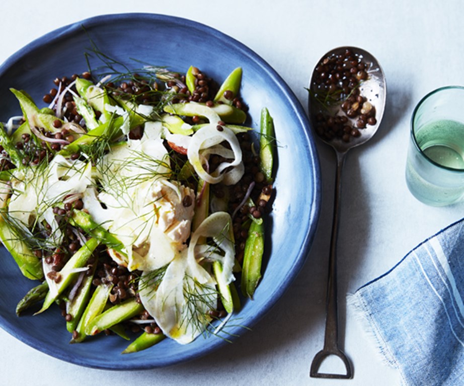 **[Emma McCaskill's green asparagus, fennel, lentil and labne salad](https://www.gourmettraveller.com.au/recipes/fast-recipes/green-asparagus-lentil-and-labne-salad-16563|target="_blank"|rel="nofollow")**