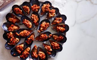 Mussels with chilli and shiitake