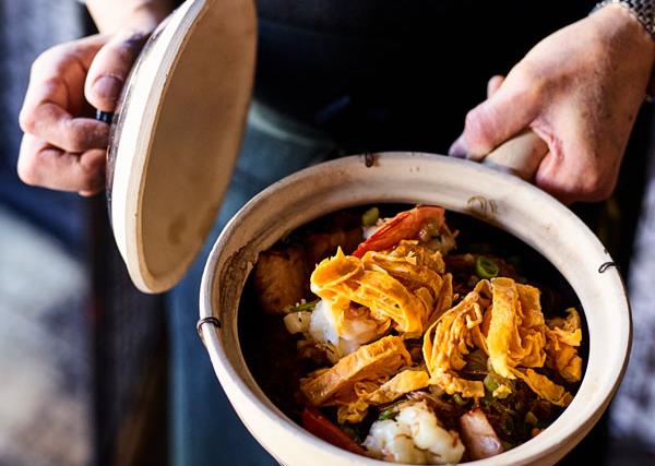 Lau's Family Kitchen's prawns and char siu with vermicelli in a claypot
