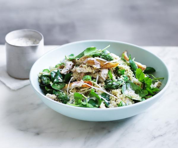 Chicken salad with asparagus and quinoa