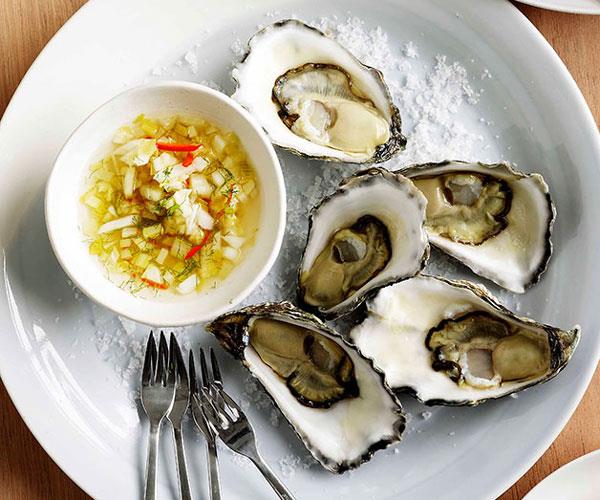 Oysters with spicy fennel
