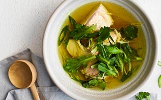 Chicken broth with ginger, turmeric and lemongrass
