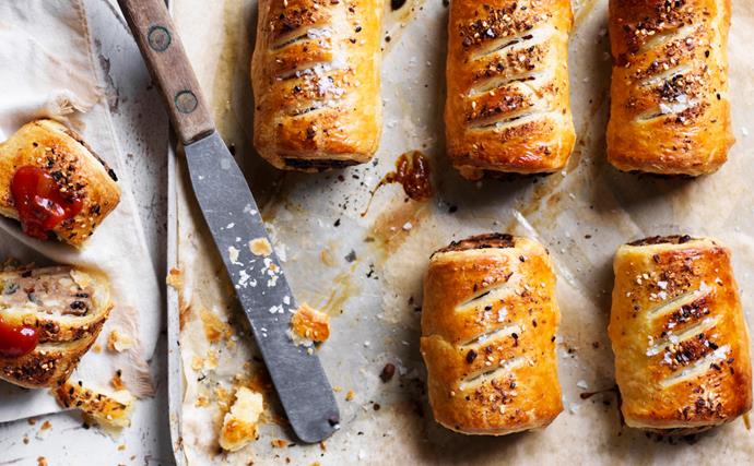 How to make sausage rolls