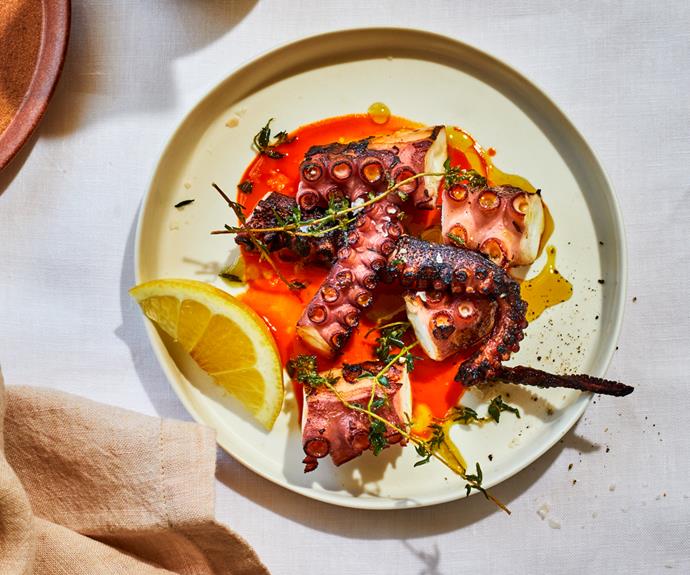 **[Una Más' grilled octopus with fermented chilli](https://www.gourmettraveller.com.au/recipes/chefs-recipes/grilled-octopus-chilli-18977|target="_blank")**