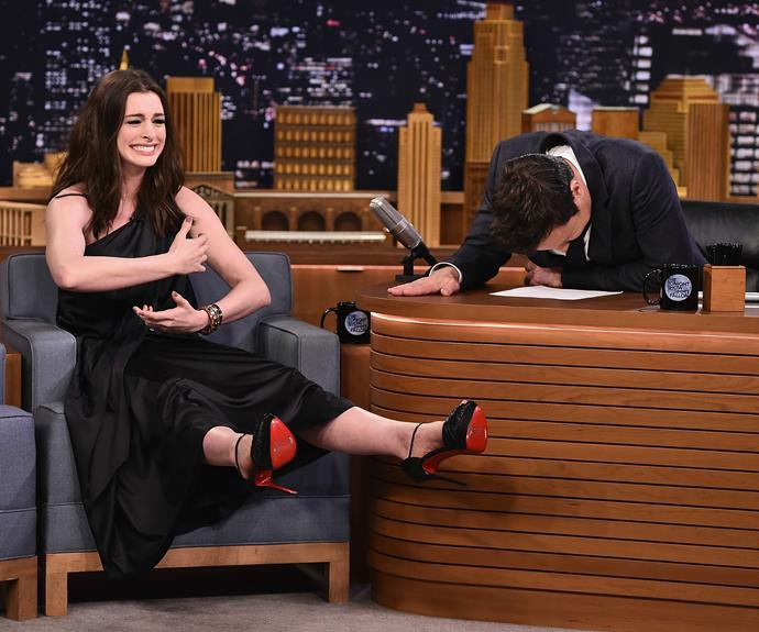 The 34-year-old playfully mimicked the awkward mishap to the delight of host Jimmy Fallon and the live studio audience.