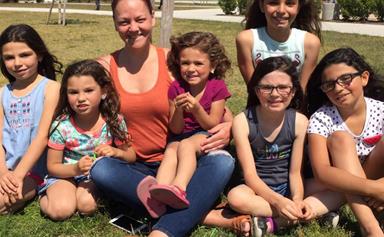 This woman adopted six sisters so she could make their dream of being a family come true