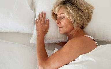 A sleep expert reveals the easy tricks to getting a good night's sleep