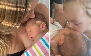 Jennifer Hawkins has just introduced her newborn son Hendrix to his older sister Frankie and the moment is priceless